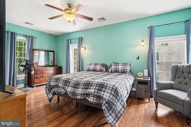 136 N MAIN ST, Galena, MD 21635
