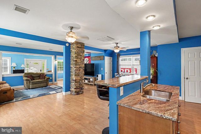 136 N MAIN ST, Galena, MD 21635