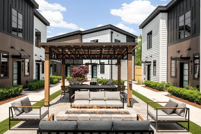 307 Hamilton Street C, Traverse City, MI 49686