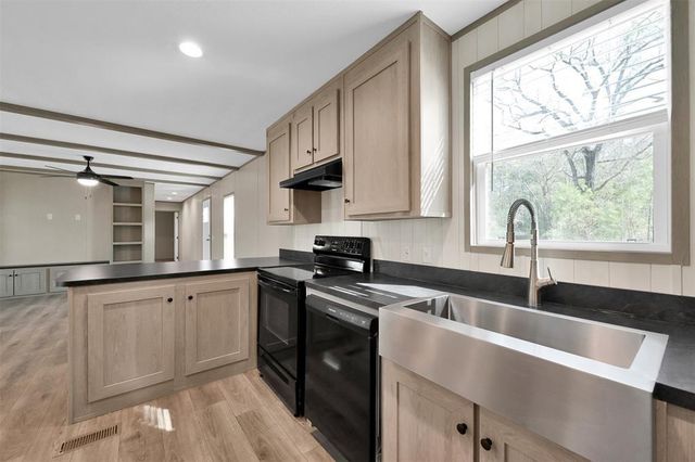 21195 Security Cemetery Road, Cleveland, TX 77328