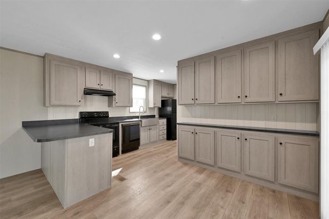 21195 Security Cemetery Road, Cleveland, TX 77328