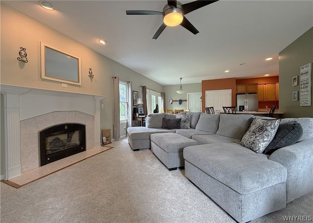 7260 Ashley Lane, Wheatfield, NY 14120