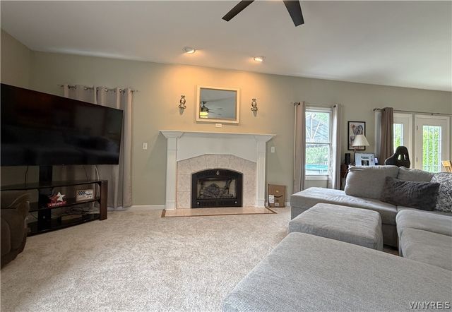 7260 Ashley Lane, Wheatfield, NY 14120
