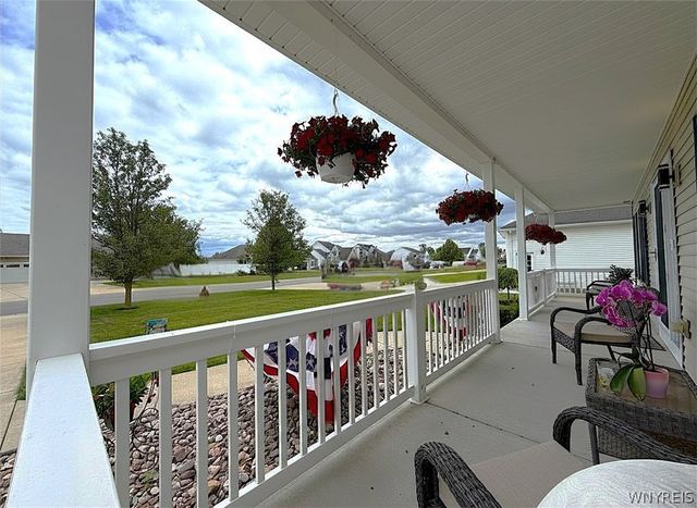 7260 Ashley Lane, Wheatfield, NY 14120