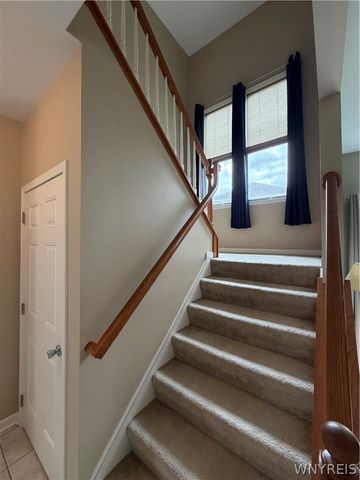 7260 Ashley Lane, Wheatfield, NY 14120