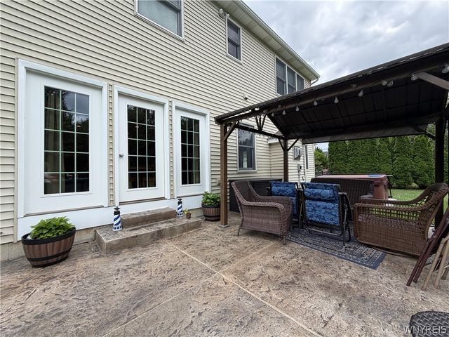7260 Ashley Lane, Wheatfield, NY 14120