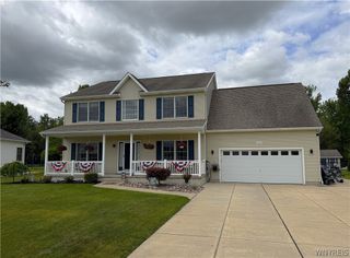 7260 Ashley Lane, Wheatfield, NY 14120