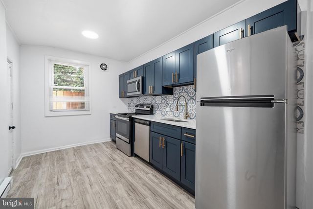 2062 E STELLA ST, Philadelphia, PA 19134