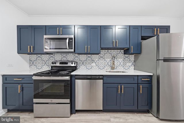 2062 E STELLA ST, Philadelphia, PA 19134