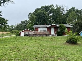 303 East Teal Street, Ava, MO 65608