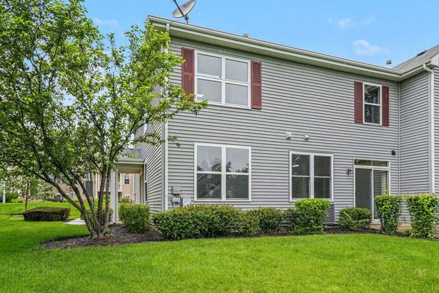 937 Emerald Drive, Pingree Grove, IL 60140