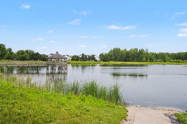 937 Emerald Drive, Pingree Grove, IL 60140
