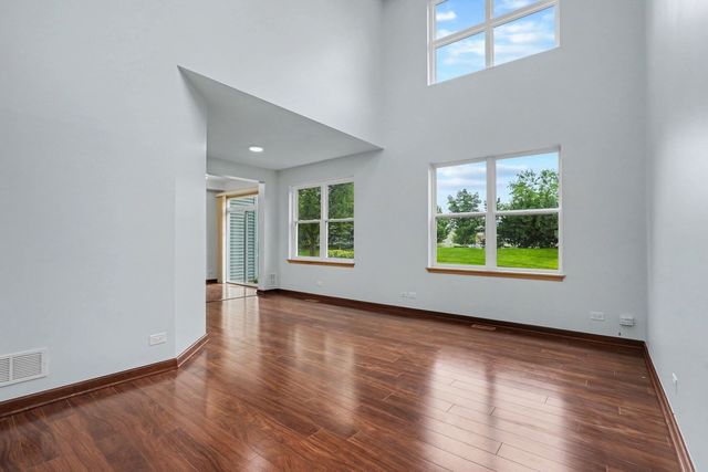 937 Emerald Drive, Pingree Grove, IL 60140