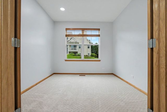 937 Emerald Drive, Pingree Grove, IL 60140