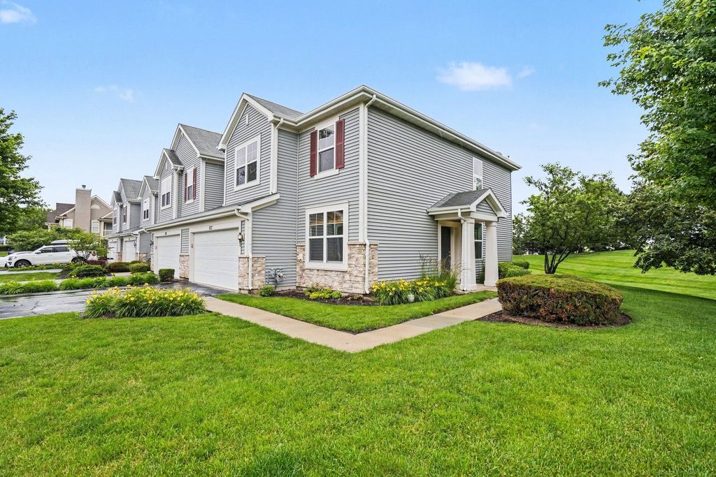 937 Emerald Drive, Pingree Grove, IL 60140