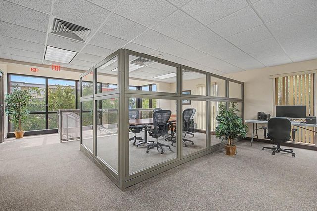 9440 SW 77th Ave, Miami, FL 33156