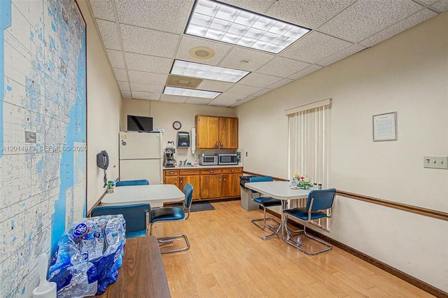 9440 SW 77th Ave, Miami, FL 33156
