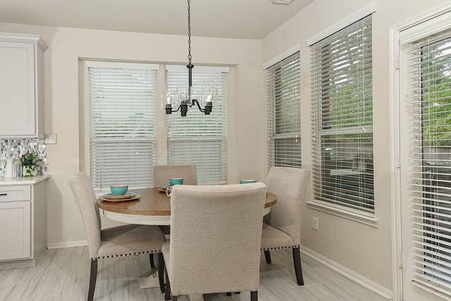 11 Pirouette, The Woodlands, TX 77382