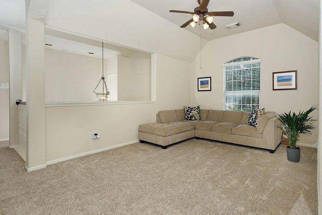 11 Pirouette, The Woodlands, TX 77382