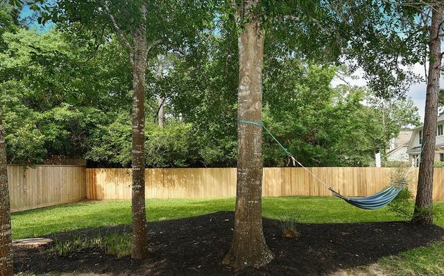 11 Pirouette, The Woodlands, TX 77382