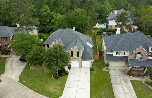 11 Pirouette, The Woodlands, TX 77382