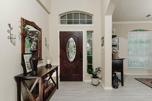 11 Pirouette, The Woodlands, TX 77382
