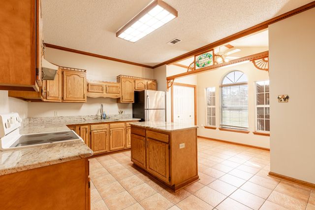 9799 East Park Ave, Houma, LA 70363