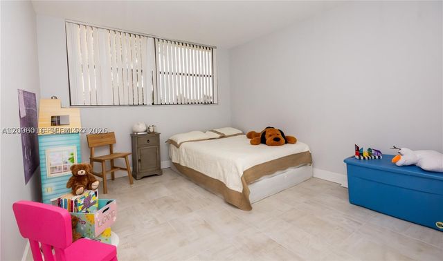 16251 Golf Club Rd 109, Weston, FL 33326