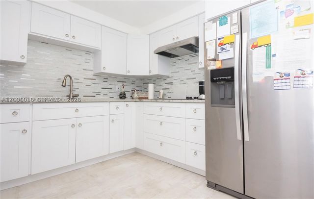 16251 Golf Club Rd 109, Weston, FL 33326