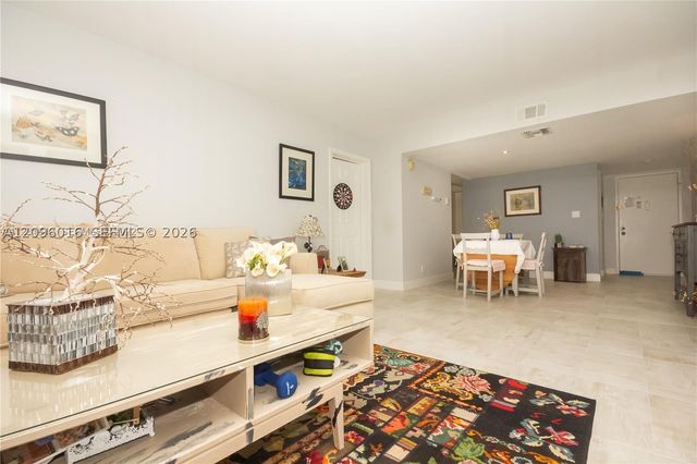 16251 Golf Club Rd 109, Weston, FL 33326