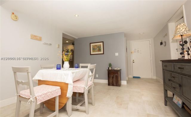 16251 Golf Club Rd 109, Weston, FL 33326
