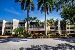 16251 Golf Club Rd 109, Weston, FL 33326