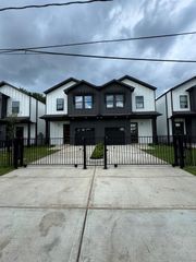 4125 Shelby Circle A/B, Houston, TX 77951
