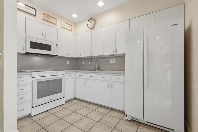 2460 SW 15TH Street, Fort Lauderdale, FL 33312