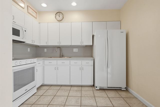 2460 SW 15TH Street, Fort Lauderdale, FL 33312