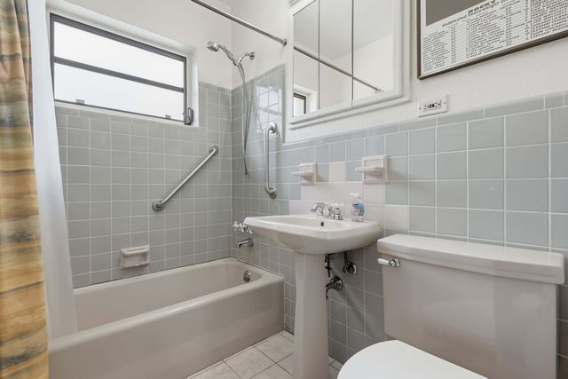 2460 SW 15TH Street, Fort Lauderdale, FL 33312