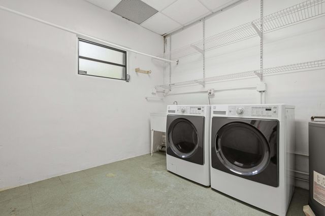 2460 SW 15TH Street, Fort Lauderdale, FL 33312