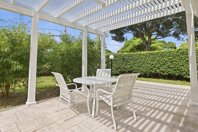 2460 SW 15TH Street, Fort Lauderdale, FL 33312