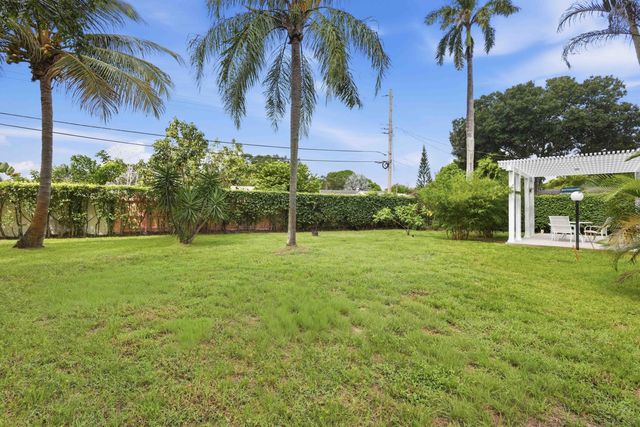 2460 SW 15TH Street, Fort Lauderdale, FL 33312