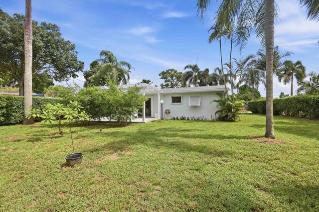 2460 SW 15TH Street, Fort Lauderdale, FL 33312