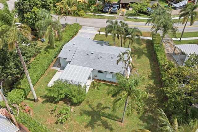 2460 SW 15TH Street, Fort Lauderdale, FL 33312