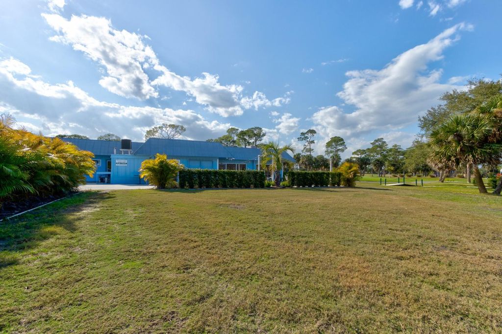 Image 23 of property listing at 1140 FAIRVILLA DRIVE, New Smyrna Beach, FL 32168