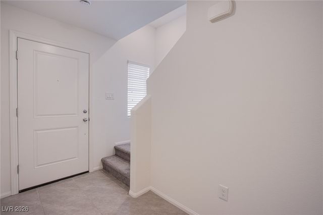 6288 Dolosonte Street, Las Vegas, NV 89113