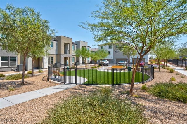 6288 Dolosonte Street, Las Vegas, NV 89113