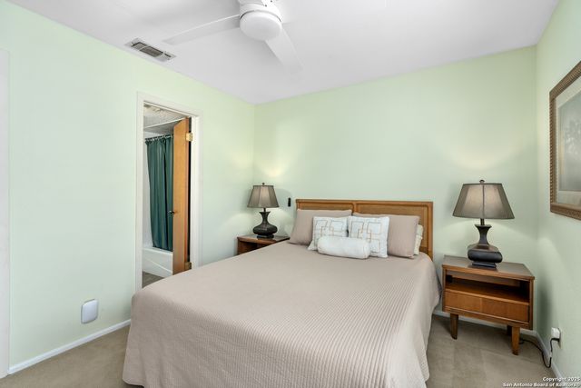 704 Horseshoe Bay Blvd, Horseshoe Bay, TX 78657