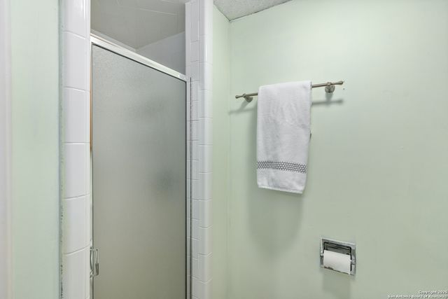 704 Horseshoe Bay Blvd, Horseshoe Bay, TX 78657