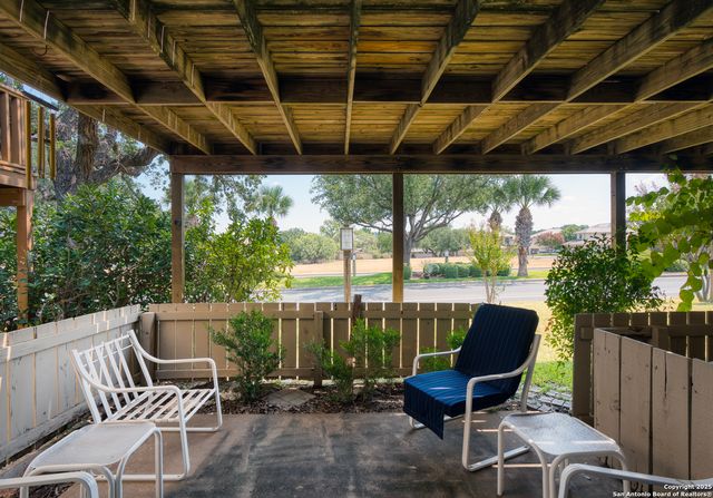 704 Horseshoe Bay Blvd, Horseshoe Bay, TX 78657