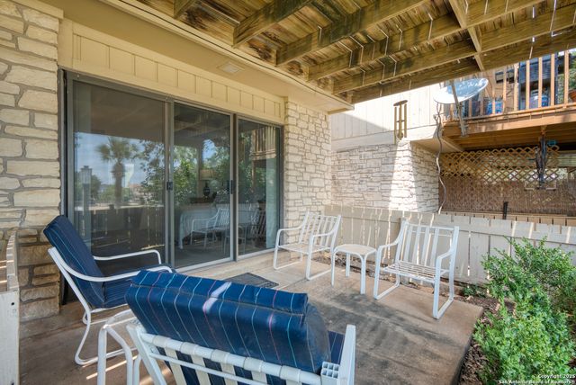 704 Horseshoe Bay Blvd, Horseshoe Bay, TX 78657