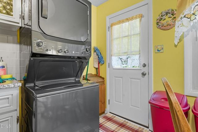 1412 Parks Village Road, Zebulon, NC 27597