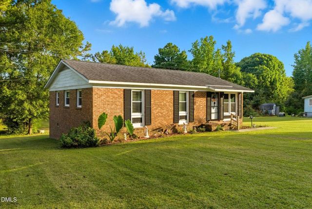 1412 Parks Village Road, Zebulon, NC 27597